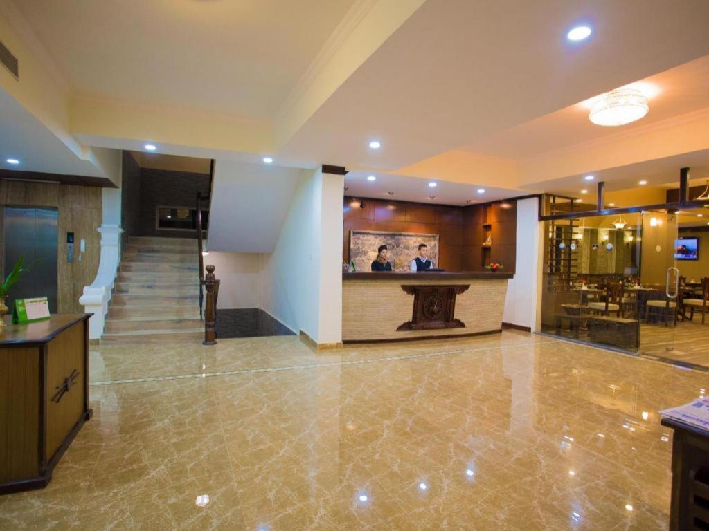 Da Yatra Courtyard Hotel & Resort Покхара Экстерьер фото