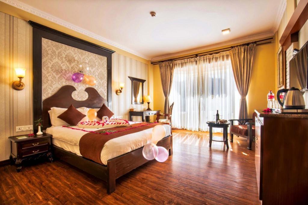 Da Yatra Courtyard Hotel & Resort Покхара Экстерьер фото