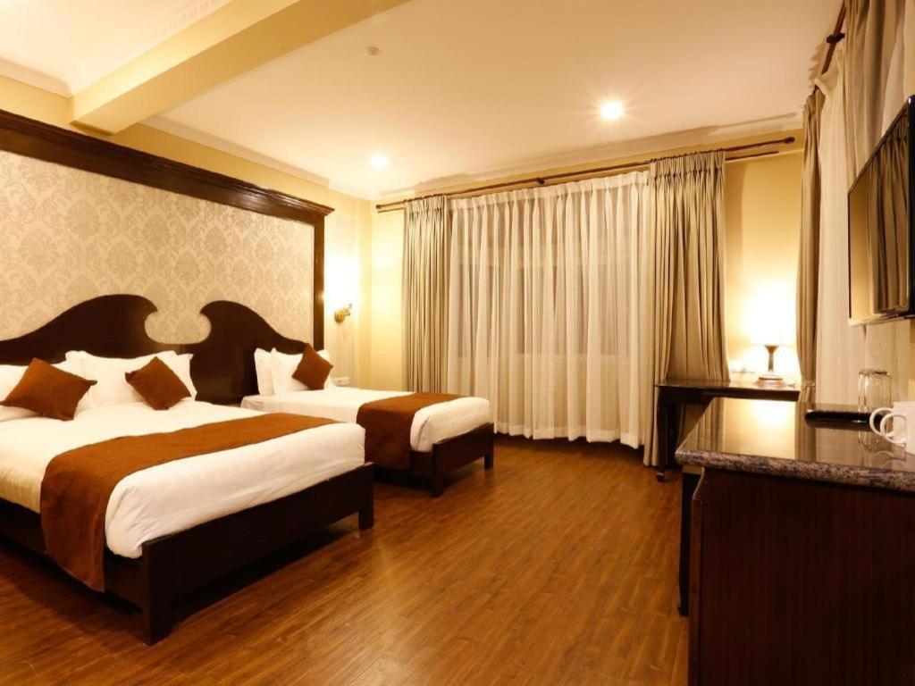 Da Yatra Courtyard Hotel & Resort Покхара Экстерьер фото
