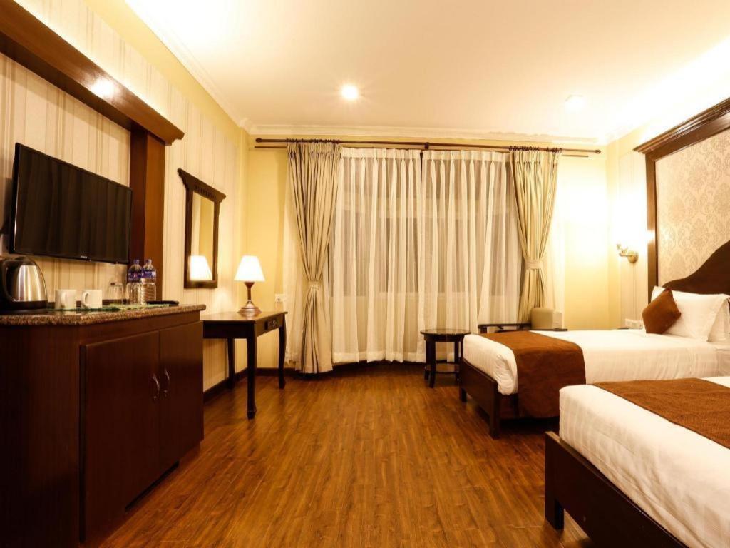 Da Yatra Courtyard Hotel & Resort Покхара Экстерьер фото