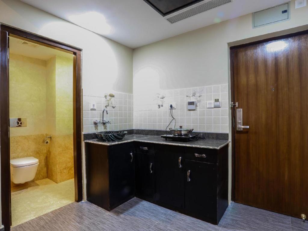 Da Yatra Courtyard Hotel & Resort Покхара Экстерьер фото