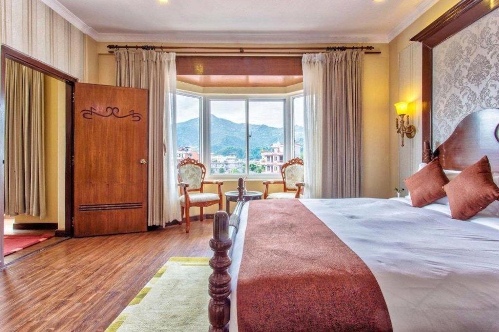 Da Yatra Courtyard Hotel & Resort Покхара Экстерьер фото