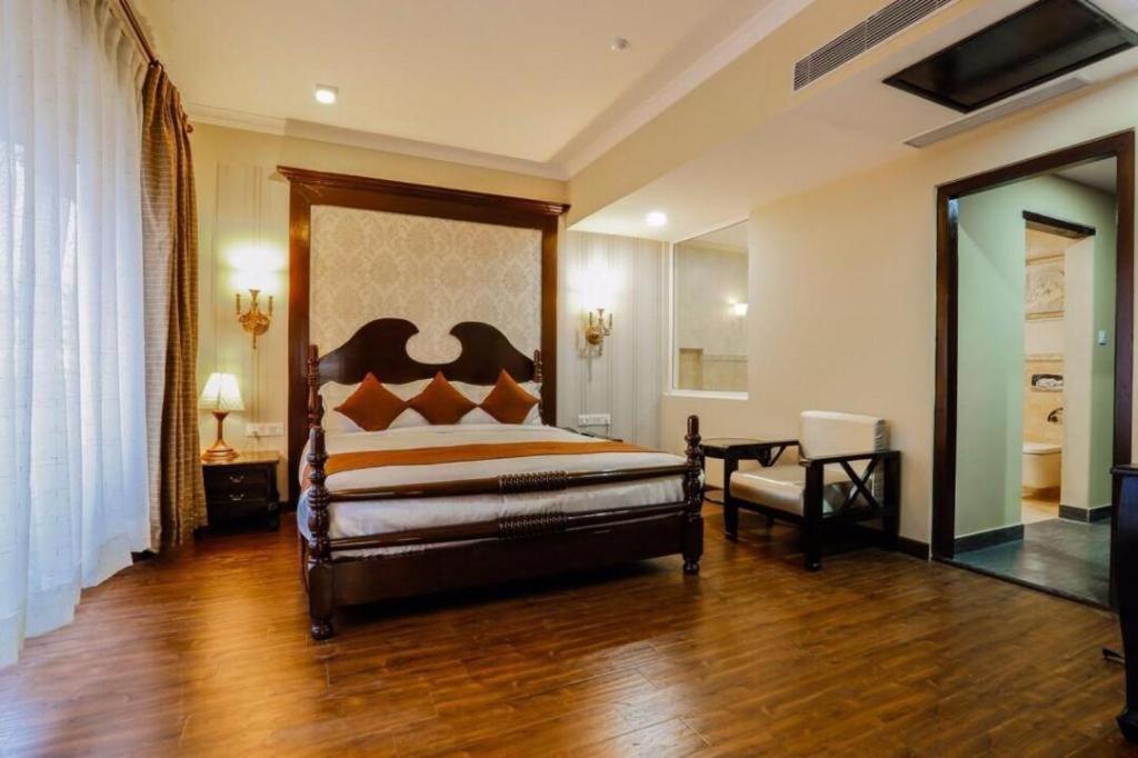 Da Yatra Courtyard Hotel & Resort Покхара Экстерьер фото