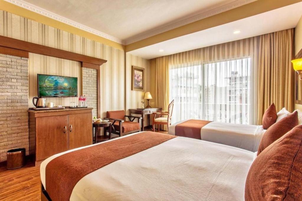 Da Yatra Courtyard Hotel & Resort Покхара Экстерьер фото