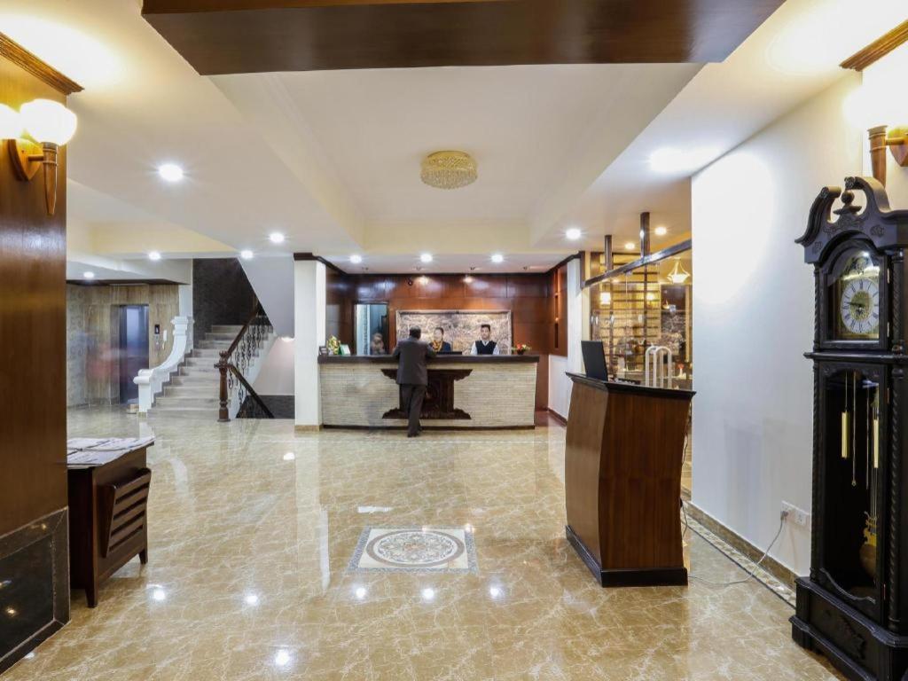 Da Yatra Courtyard Hotel & Resort Покхара Экстерьер фото